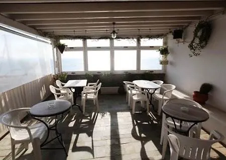 Avra Hotel 2*